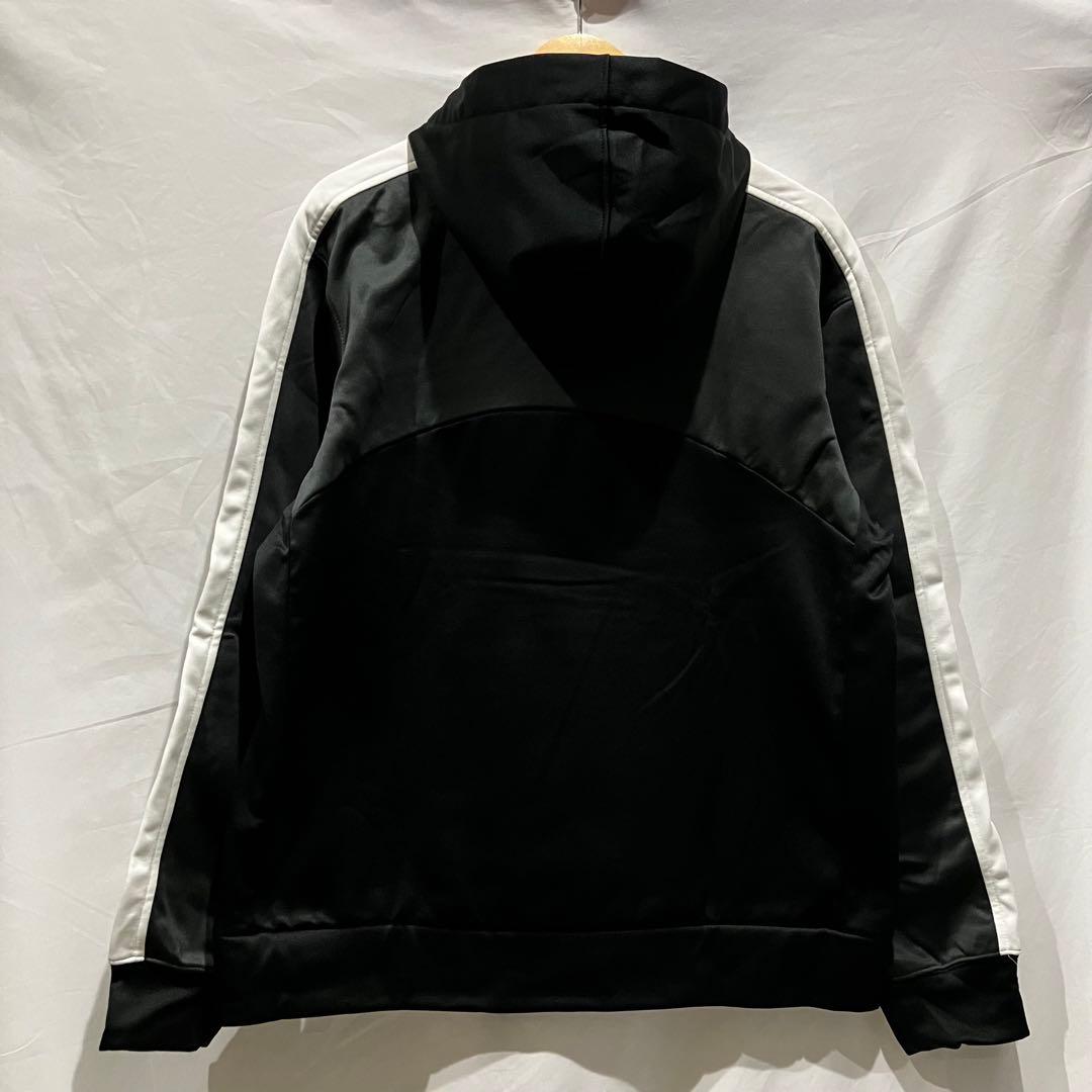 新品未使用 ナイキプルオーバーパーカー& トミーヒルフィガー ナイロンジャケット
