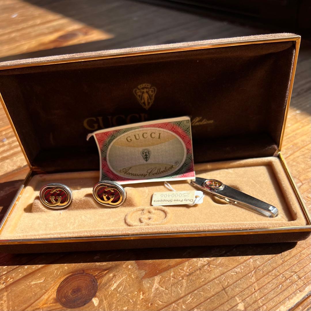 GUCCI ネクタイピンとカフスセット