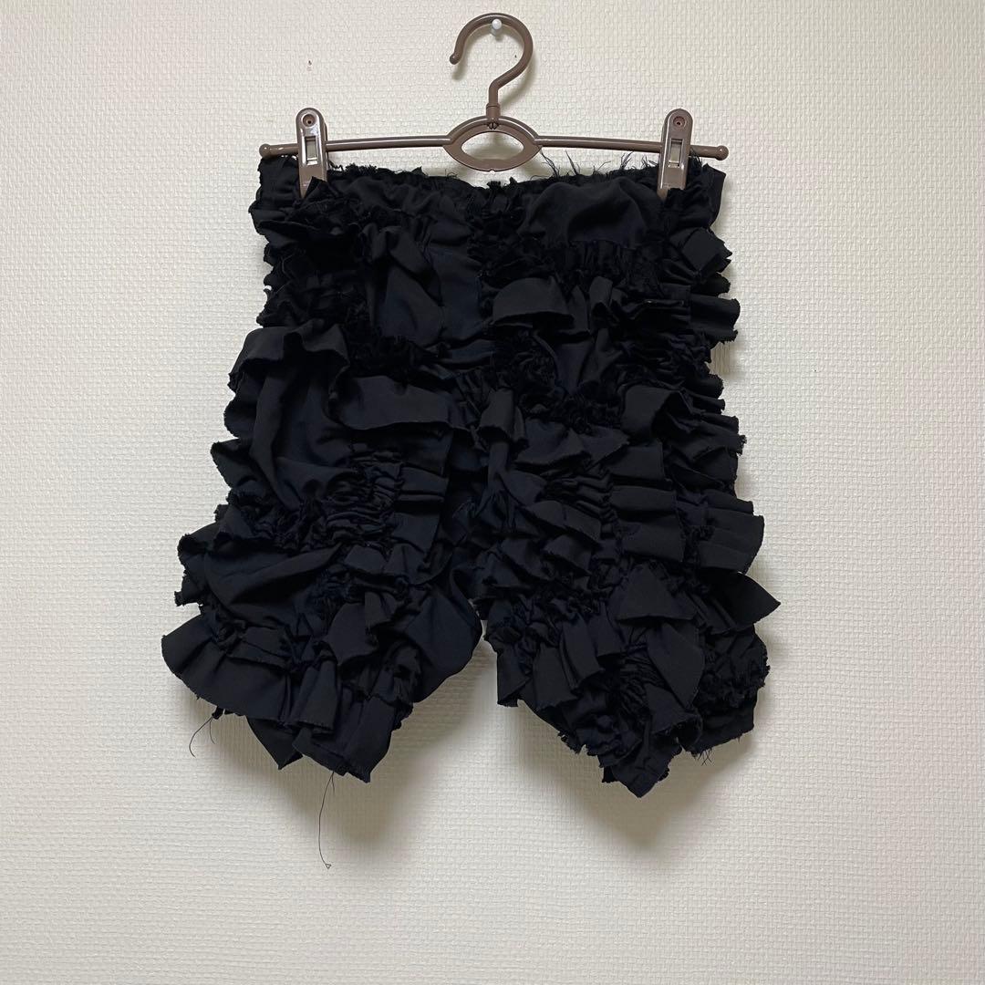COMME des GARCONS フリルショートパンツ