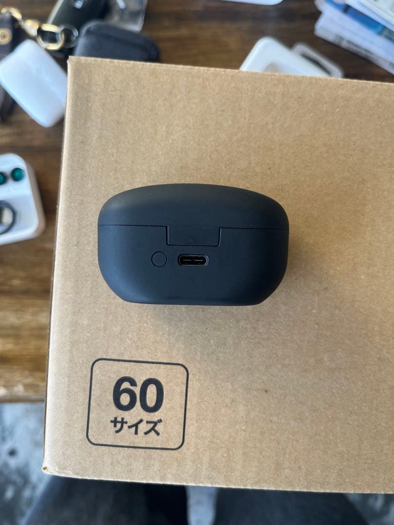 WF-1000XM5 専用ケース付き　SONY ワイヤレスイヤホン