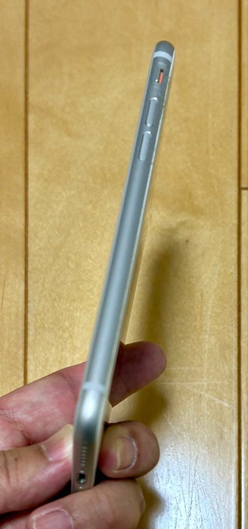 携帯電話本体 iPhone 8