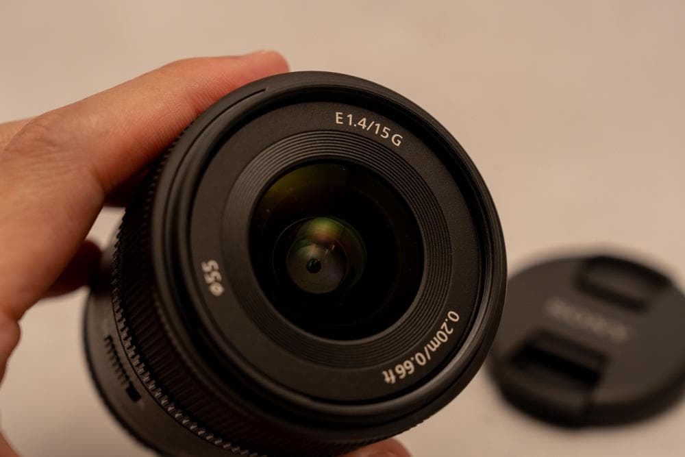 美品 SONY E 15mm F1.4 G SEL15F14G 単焦点レンズ