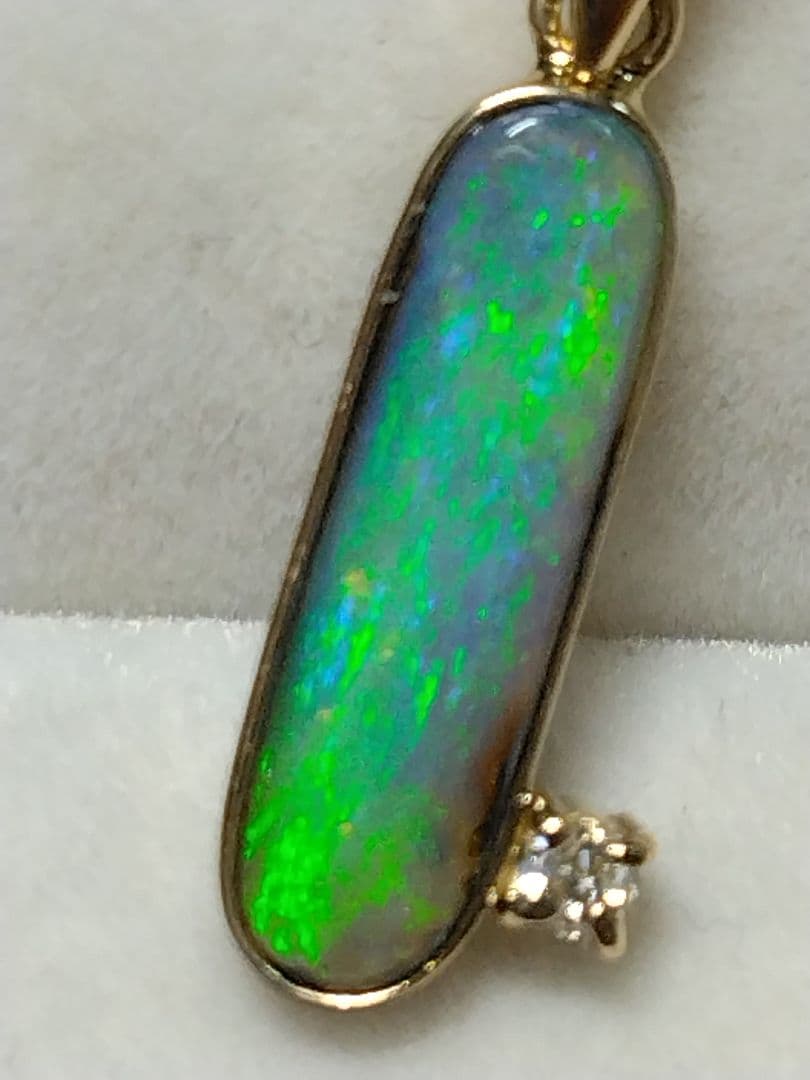 専用◆k18プチボルダーオパール、ダイヤモンドつきペンダントトップ