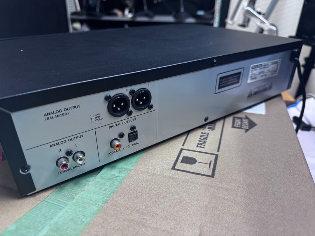 【動作確認済み】TASCAM CD-200SB 業務用CDプレイヤー プロ仕様