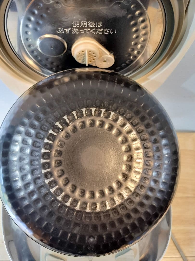 【良品】TOSHIBA 10合　真空圧力IH ジャー炊飯器