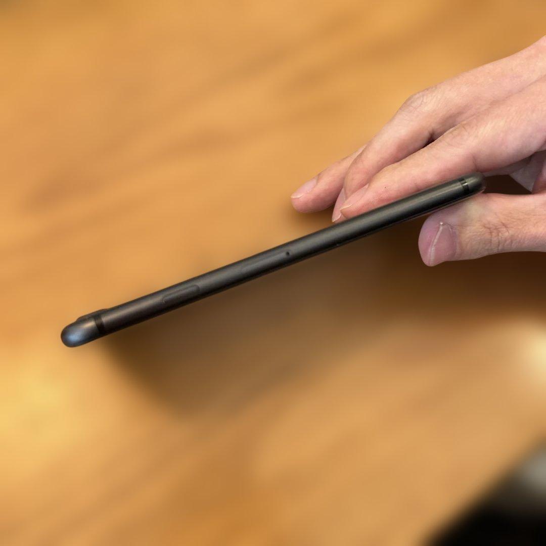 【美品】Apple iPhone 8 64GB ブラック