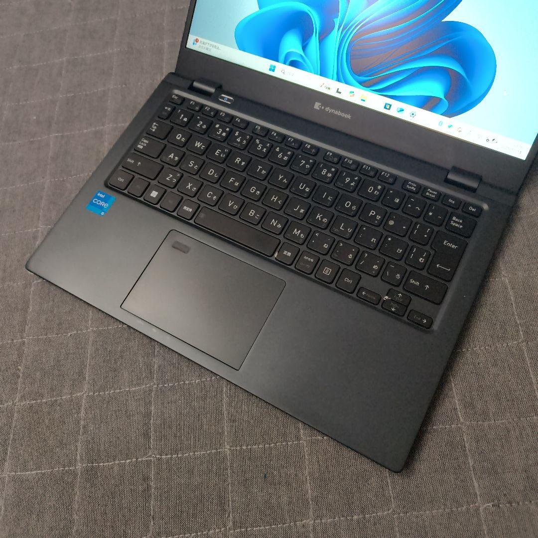 美品 爆速 Dynabook 超軽量 11世代i5 16GB 新品512GB 9