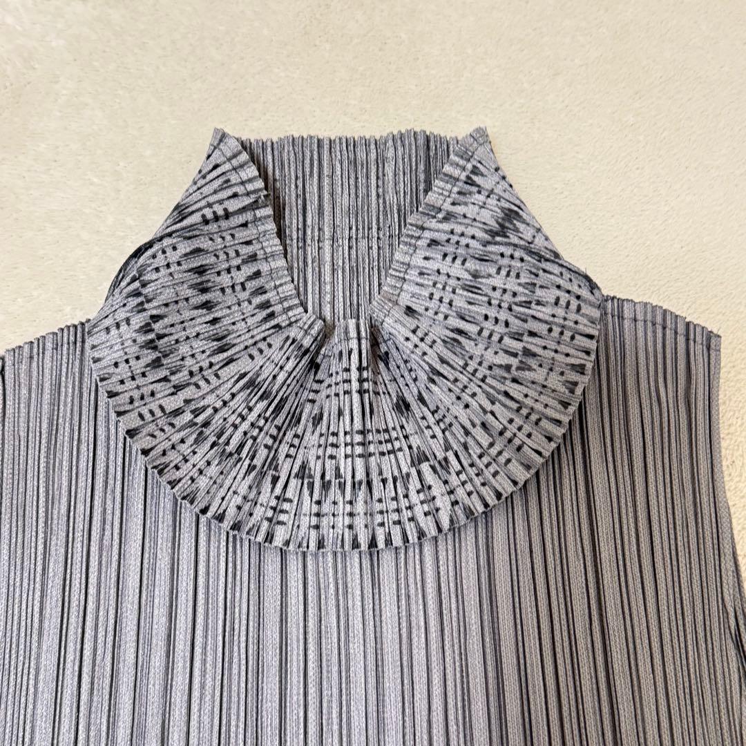 極美品✨PLEATS PLEASE 変形　カットワーク　グレー　チュニック