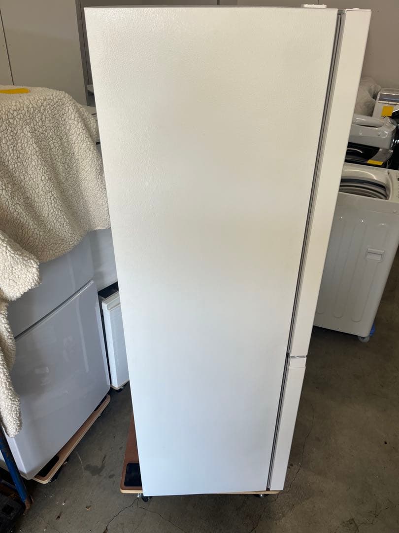 Comfee　冷凍冷蔵庫　174L　RCB169WH1JP　2024年製T