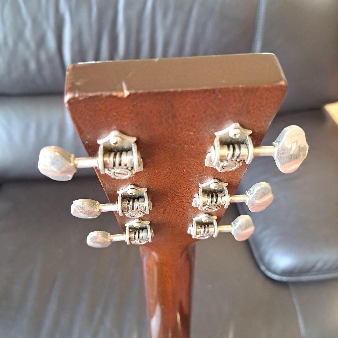 Martin D18 マーティン