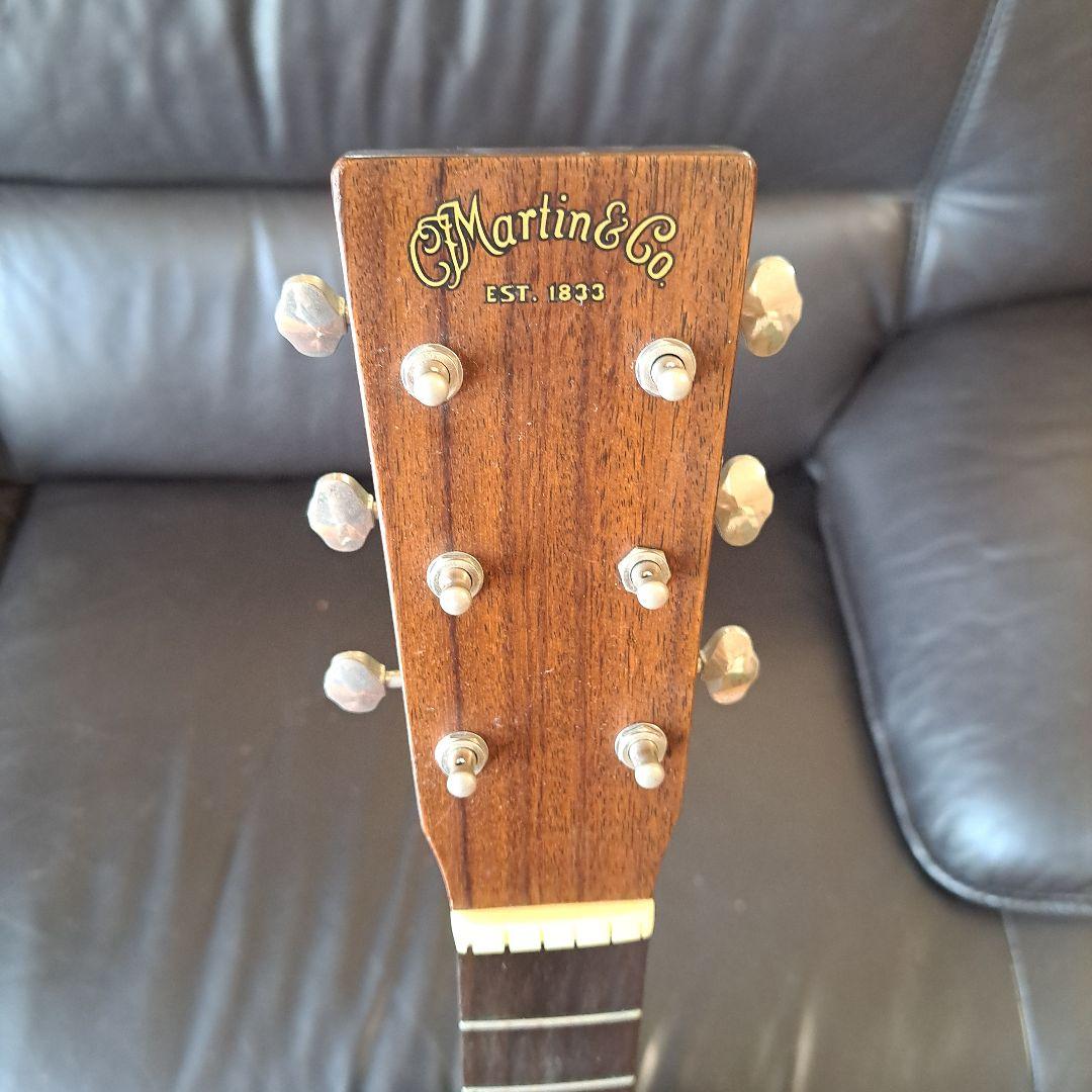 Martin D18 マーティン