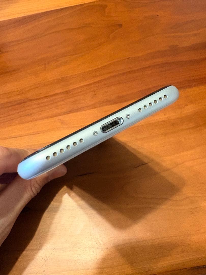 iPhone SE 第2世代 (SE2) ホワイト 64GB SIMフリー