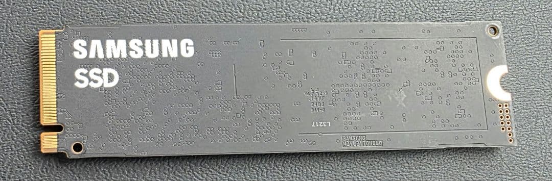 サムスン SSD 1TB NVMe PCIe 4.0 MZVL21T0HCLR