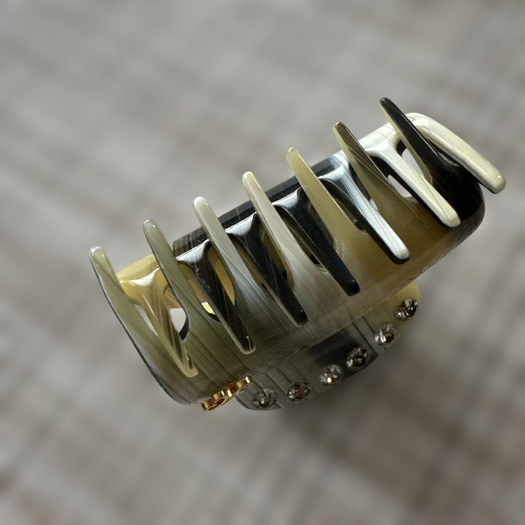 acca アッカ　クリップ　バレッタ　2個セット 試着のみ美品