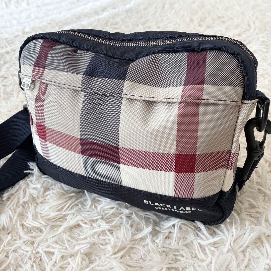 極美品 ブラックレーベルクレストブリッジ ナイロンショルダーバッグ チェック