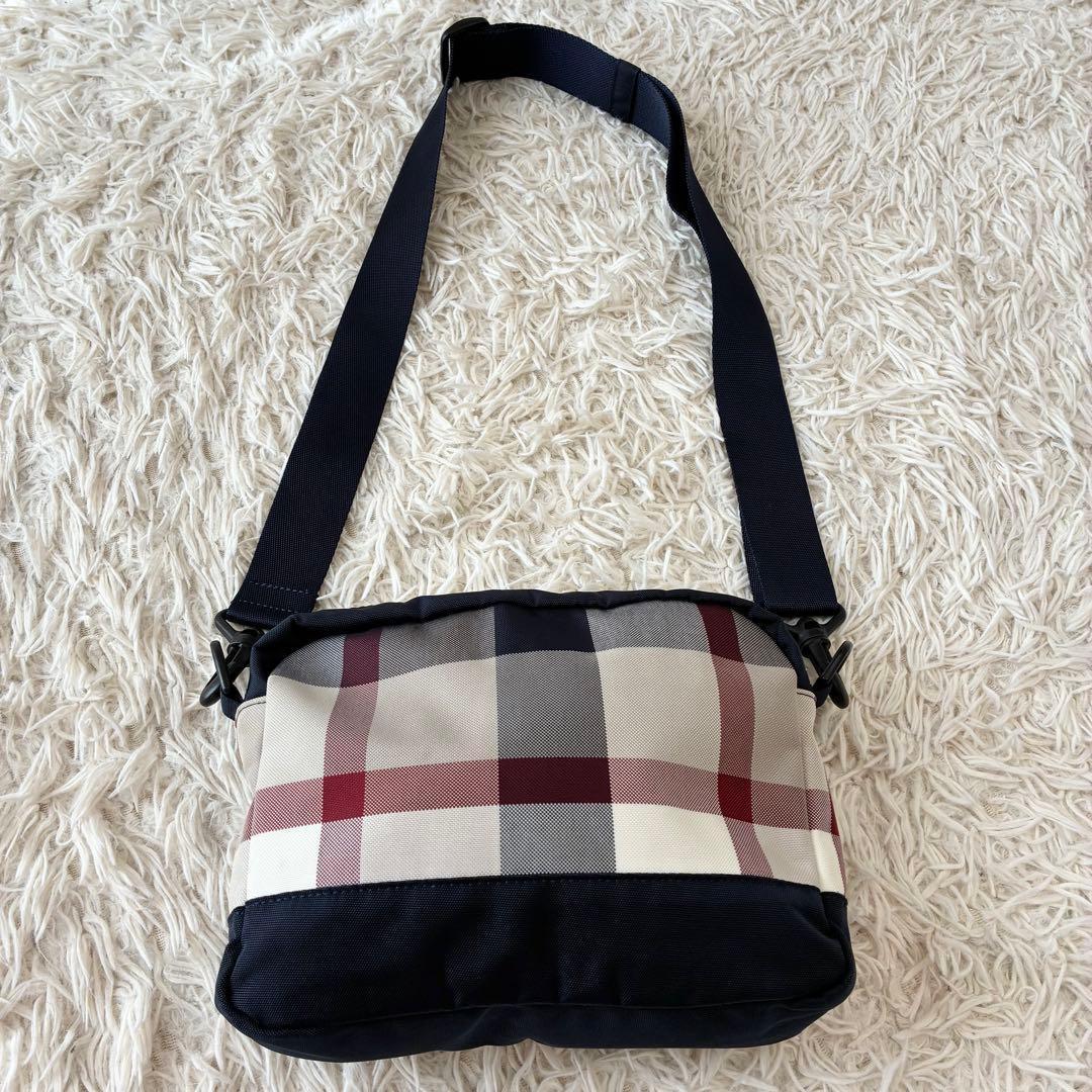 極美品 ブラックレーベルクレストブリッジ ナイロンショルダーバッグ チェック