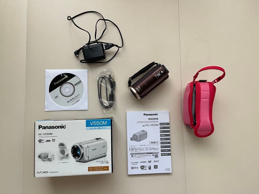 Panasonic フルHD デジタルハイビジョンビデオカメラHC-V550M