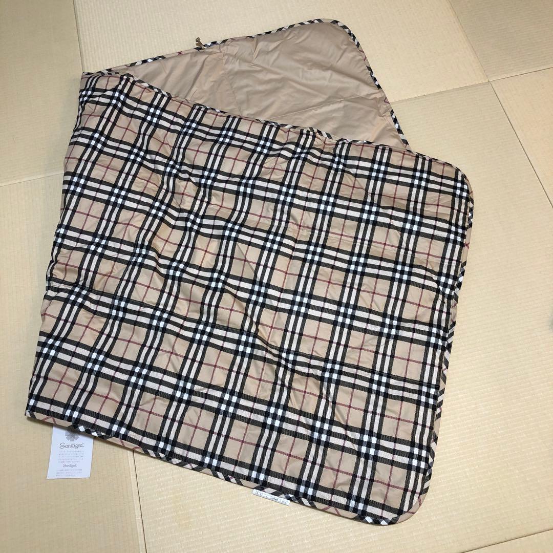 BURBERRY LONDON 羽毛ひざ掛け