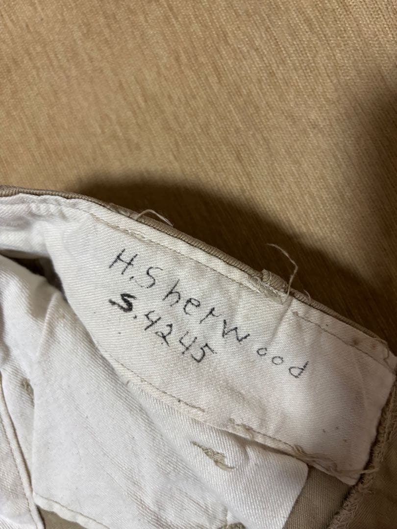 40's U.S.ARMY チノパンツ　尿素ボタン　両玉縁　細ベルトループ　実物