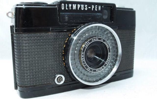 超希少！赤ベロOK！★人気のolympusカメラ★オリンパス EE-3