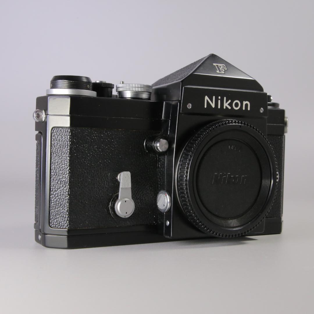 ☆美品☆完全動作　ニコンFブラック　アイレベル　レザーケース＃186