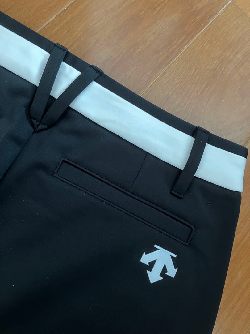 ⭐️タグ付き新品⭐️デサントゴルフ　裏起毛　撥水　防風　ボンディングプリーツスカート