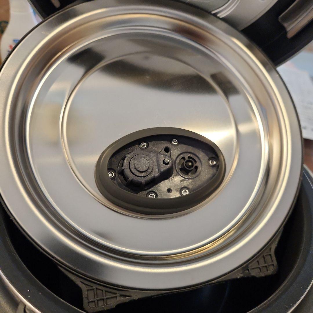 Panasonic　SR-R10A　圧力IHジャー炊飯器　2024年製