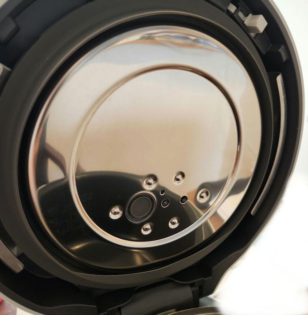 Panasonic　SR-R10A　圧力IHジャー炊飯器　2024年製