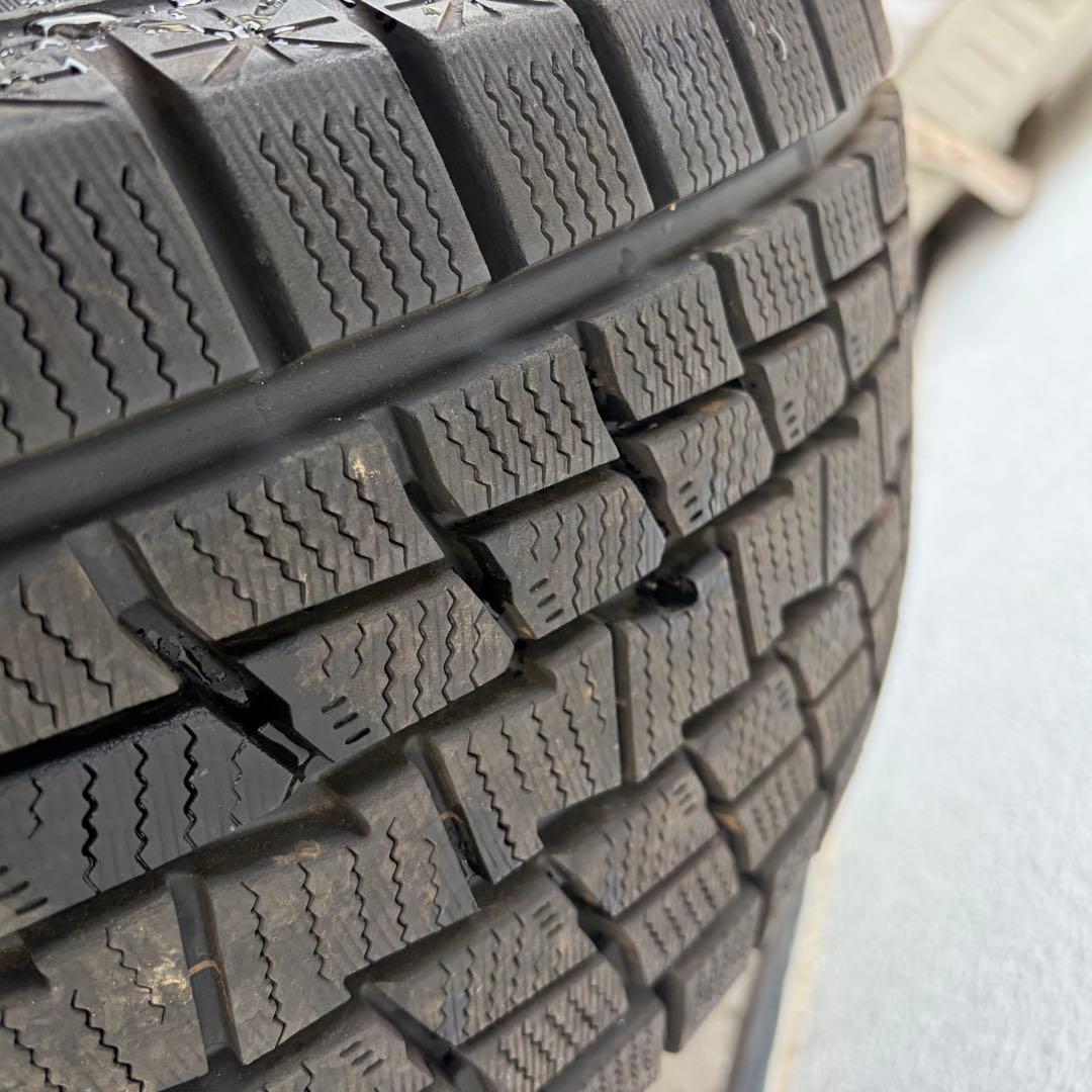 ランドクルーザープラド　スタッドレス　残7〜8割　265/65r17 引取限定