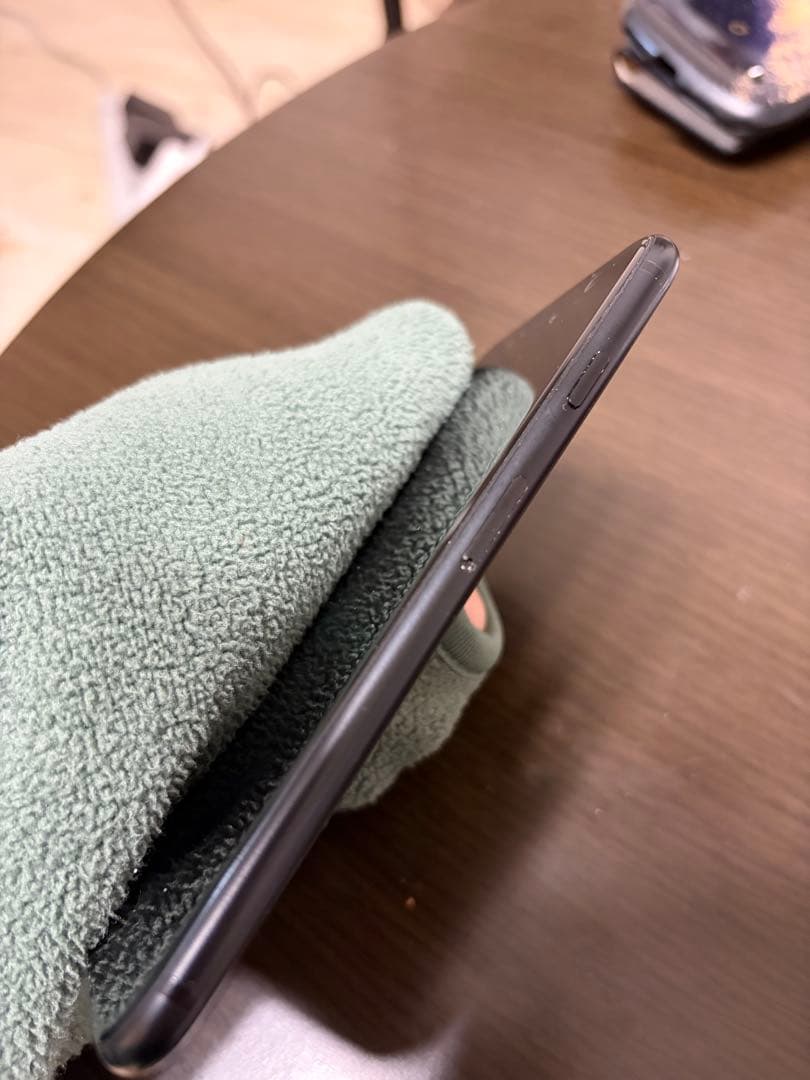 iPhone SE 第2世代 ブラック 128GB