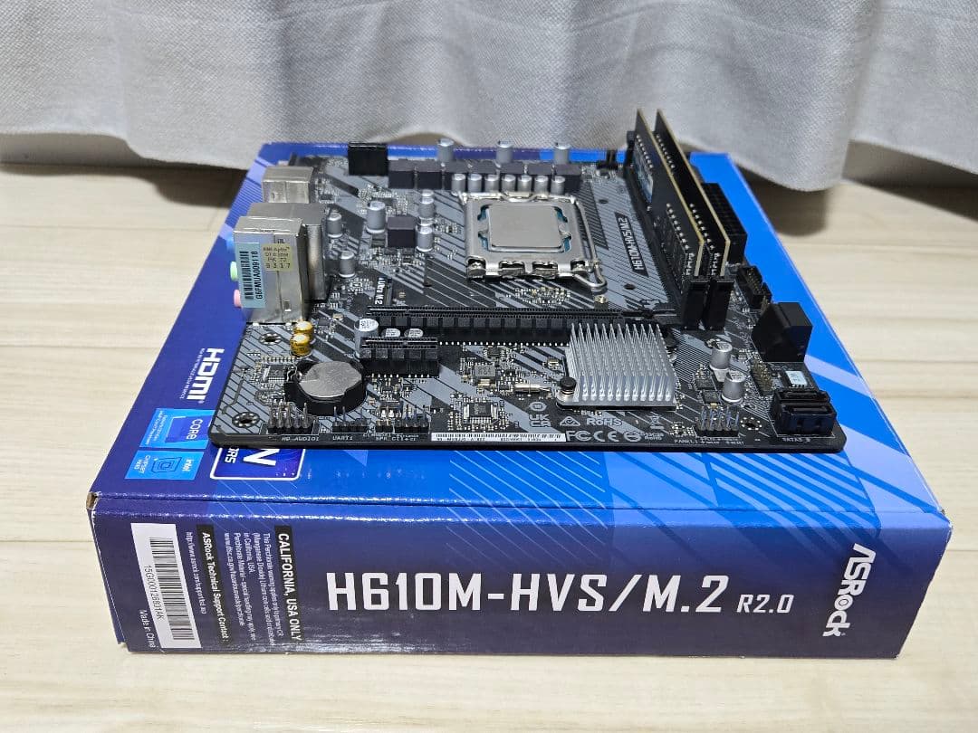Intel 12100, 32GBメモリ, H610M-HVS/M.2 R2.0
