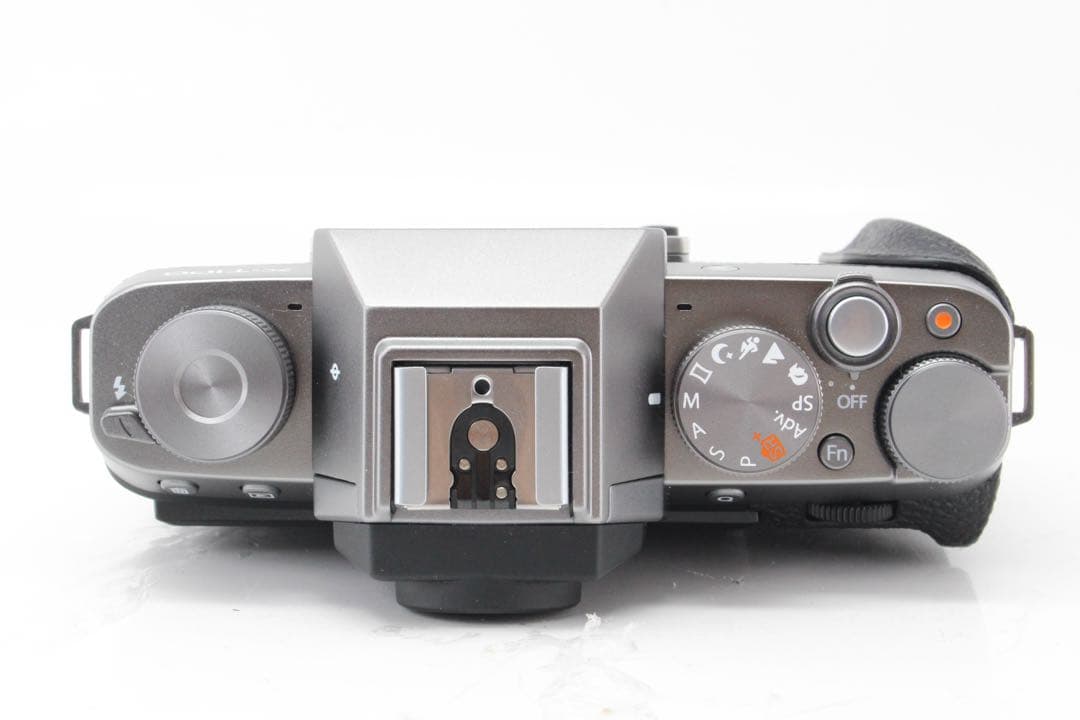 ni　美品❤️FUJIFILM 富士フィルム X-T100 ブラック