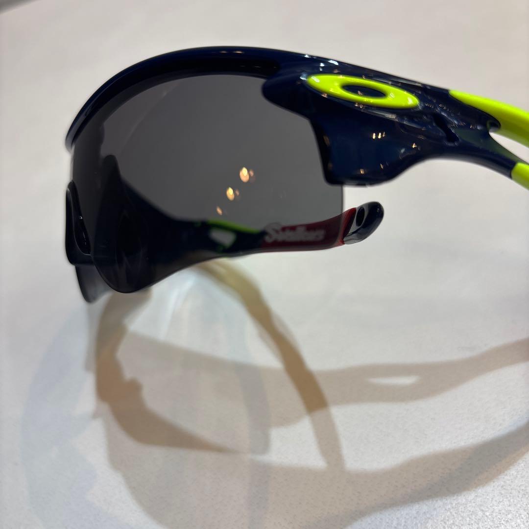 OAKLEY RADER LOCK PATH ヤクルトスワローズ　限定モデル