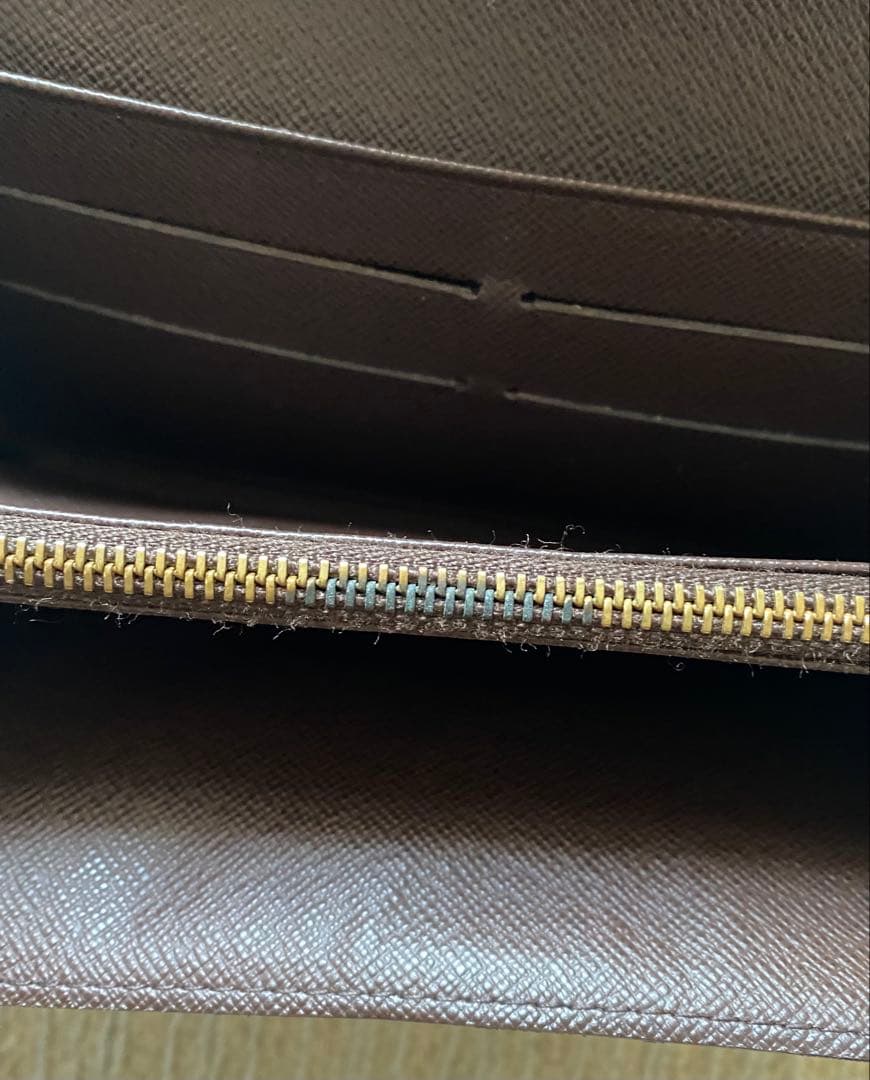 ルイ・ヴィトン　ダミエ長財布