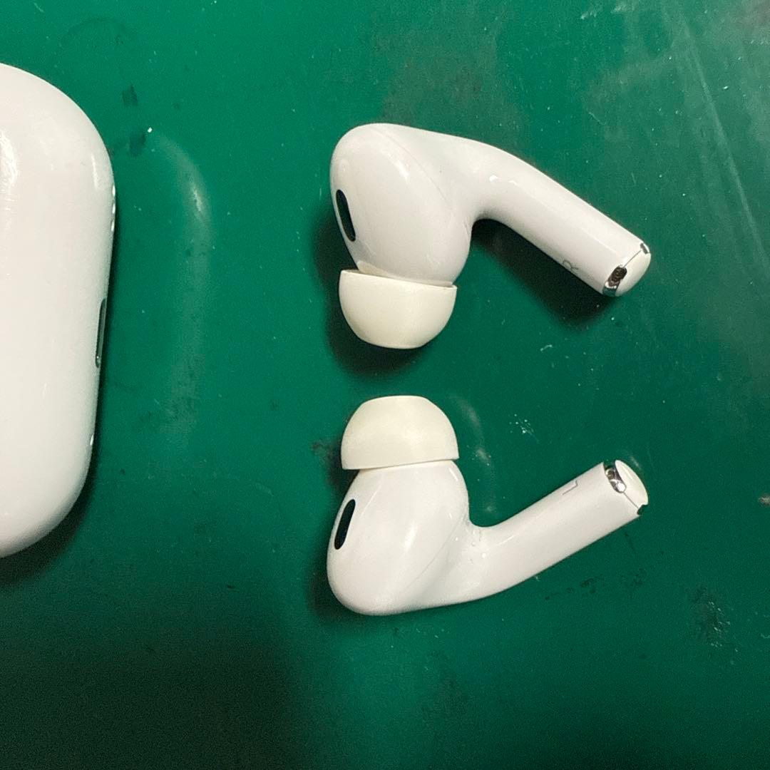 AirPods pro 第2世代　ライトニングタイプ