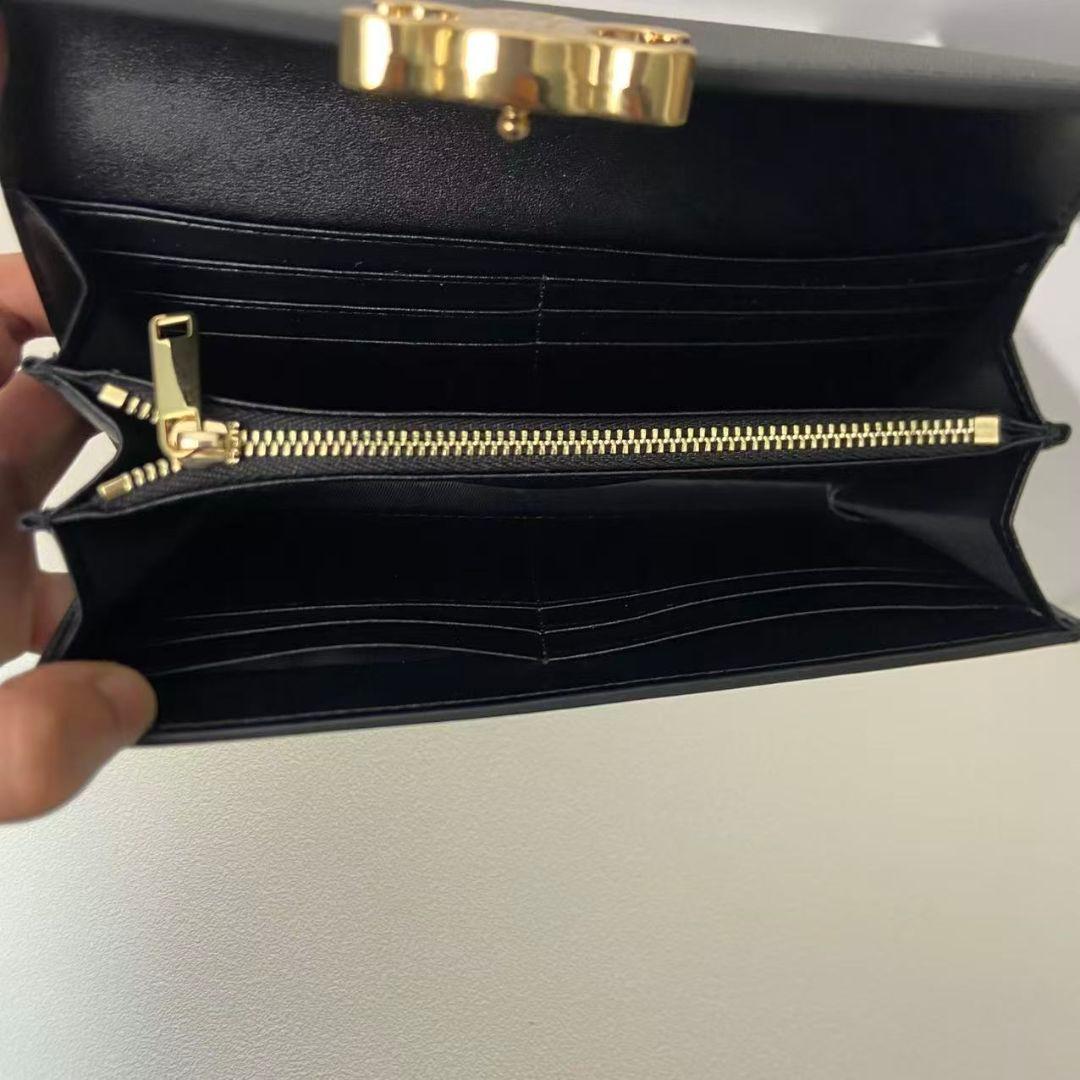 CELINE ブラック長財布 ゴールドロゴ
