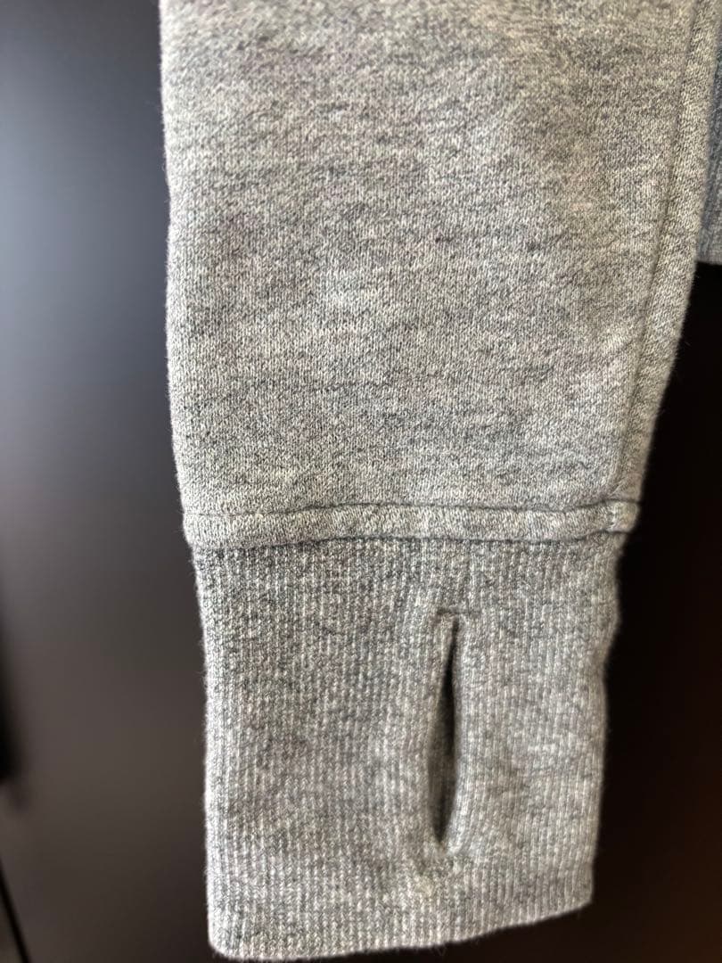 ルルレモン　スキューバフーディ　2サイズ　薄いブルー　超美品