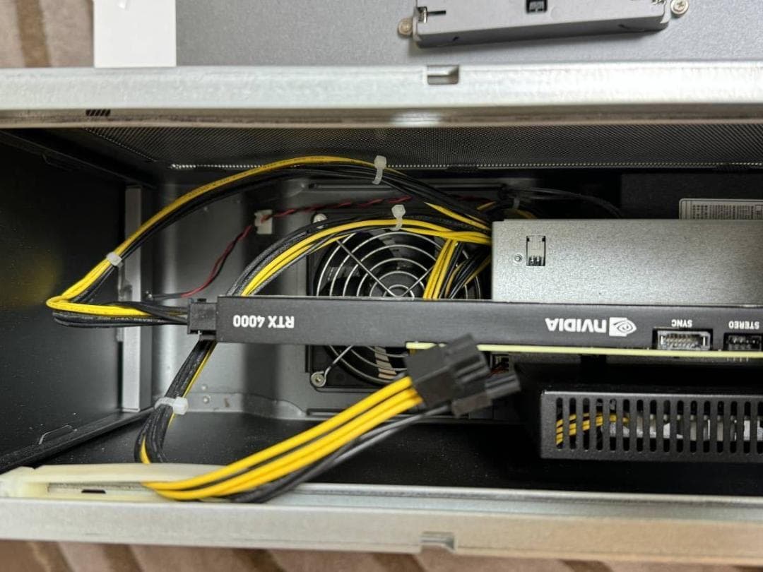 eGPU AKiTiO Node Titan GPU　外付けGPU