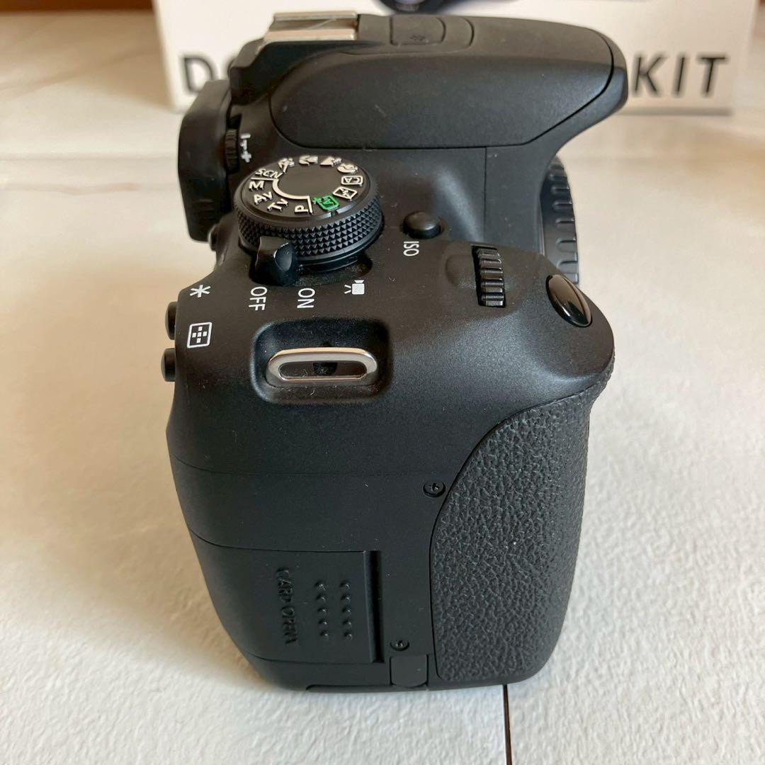 Canon EOS Kiss X7i ダブルズームキット ショット数2312回