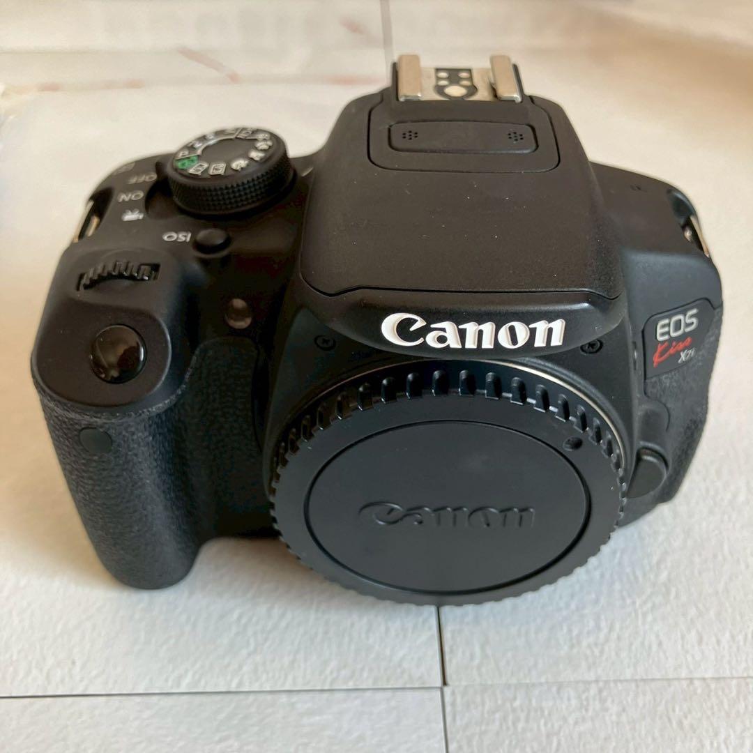 Canon EOS Kiss X7i ダブルズームキット ショット数2312回