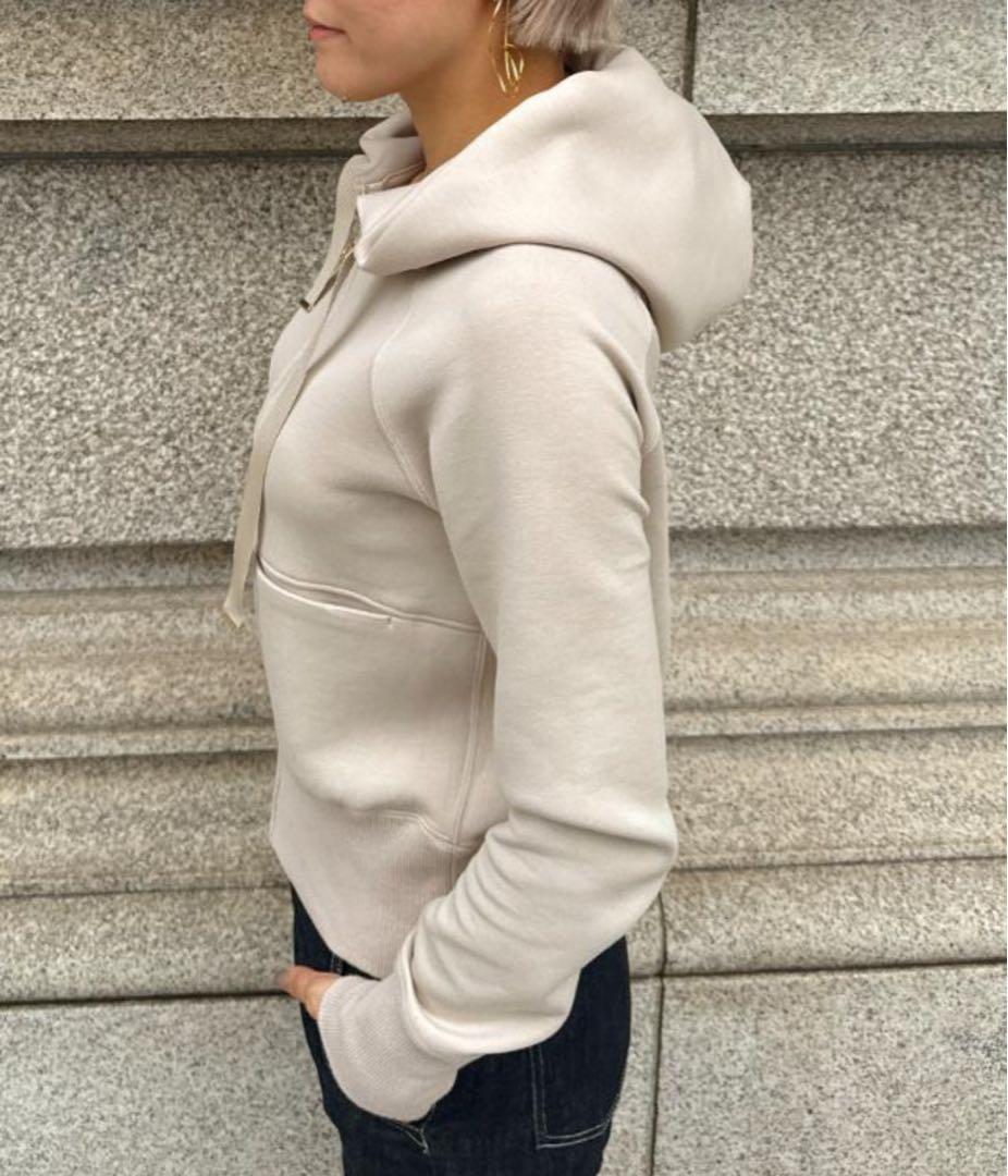 新品JENNE☆日本製美ラインパーカー モカL☆ジェンヌ