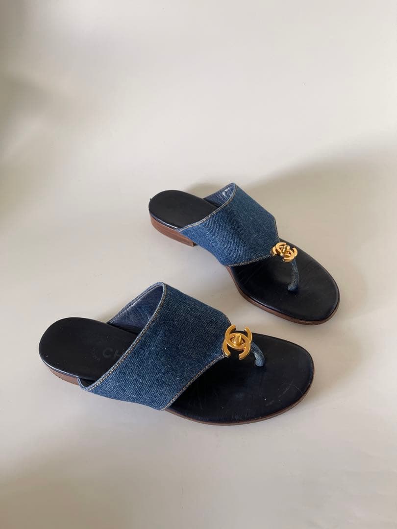 chanelシャネルデニム トングサンダル ゴールドロゴ