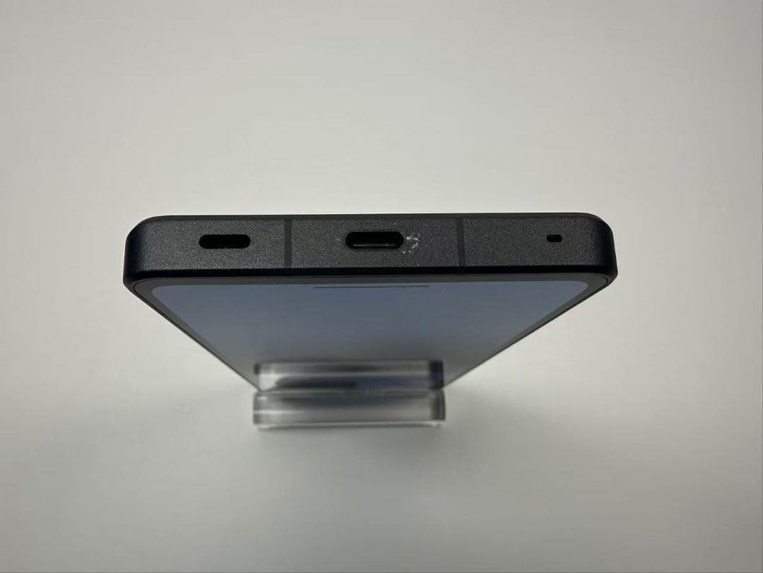 美品 Aquos R8 pro SoftBank 256gb