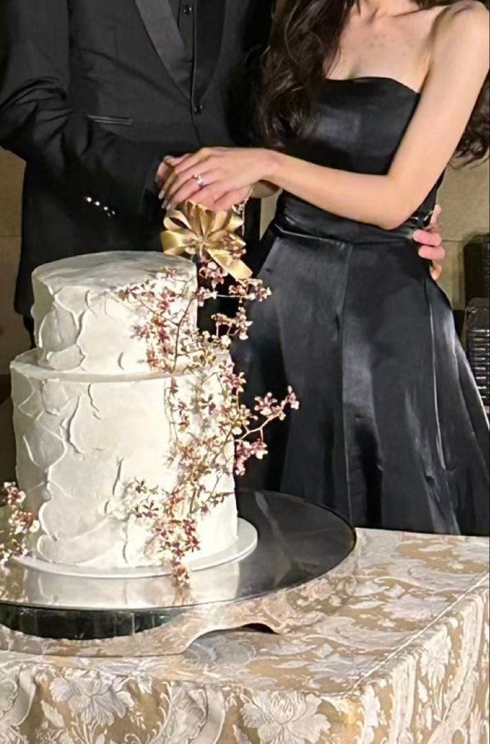 はるブラックドレス　アーバンブランシュ　urbanblanche