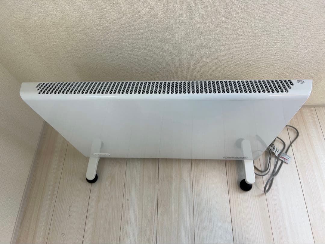 デロンギ　コンベクターヒーター　ホワイト　美品