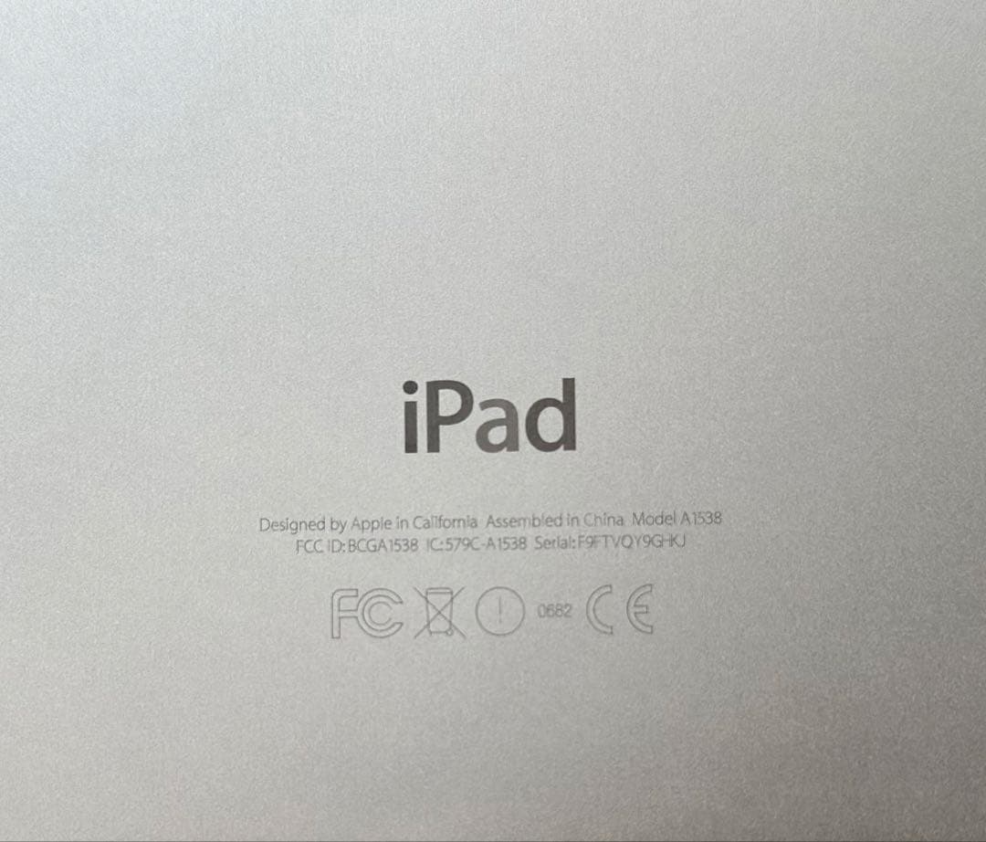 Apple＊iPad mini4 第4世代(128GB)Wi-Fi シルバー