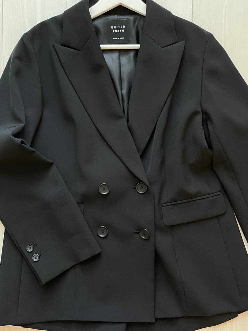 UNITED TOKYO 黒ジャケット