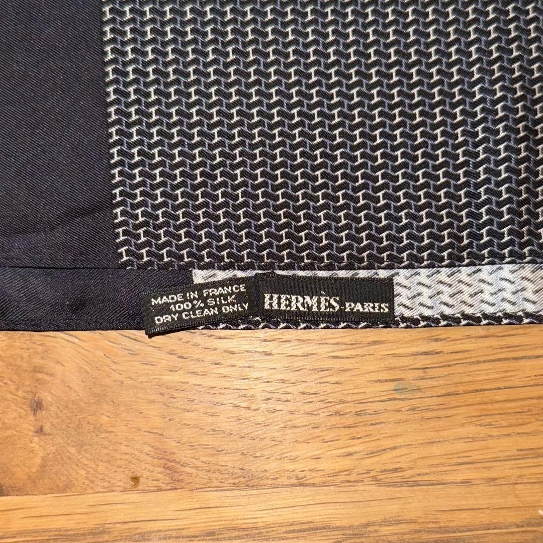 【美品】エルメス　HERMES シルク ストール ネイビー　グレー フリンジ付き