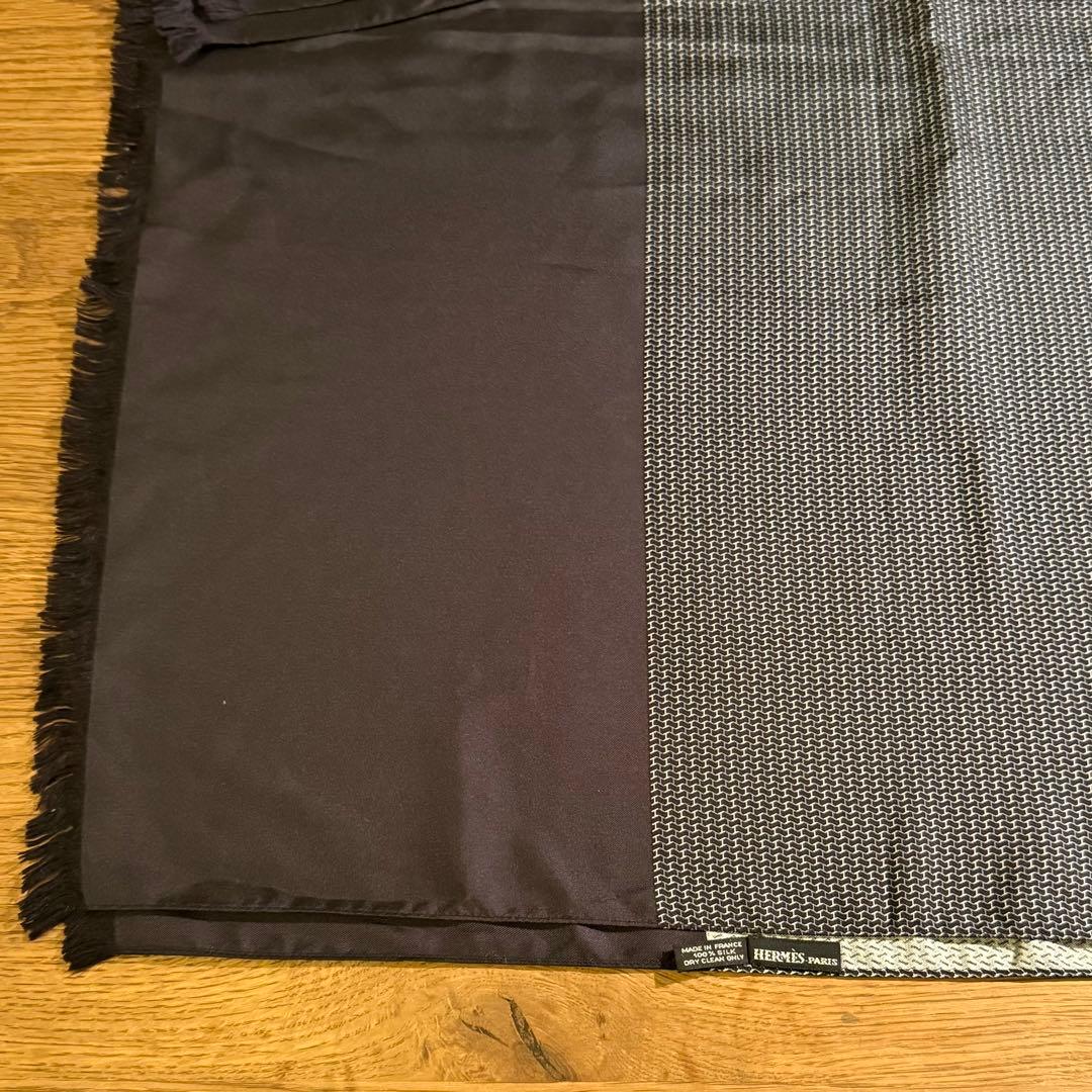 【美品】エルメス　HERMES シルク ストール ネイビー　グレー フリンジ付き