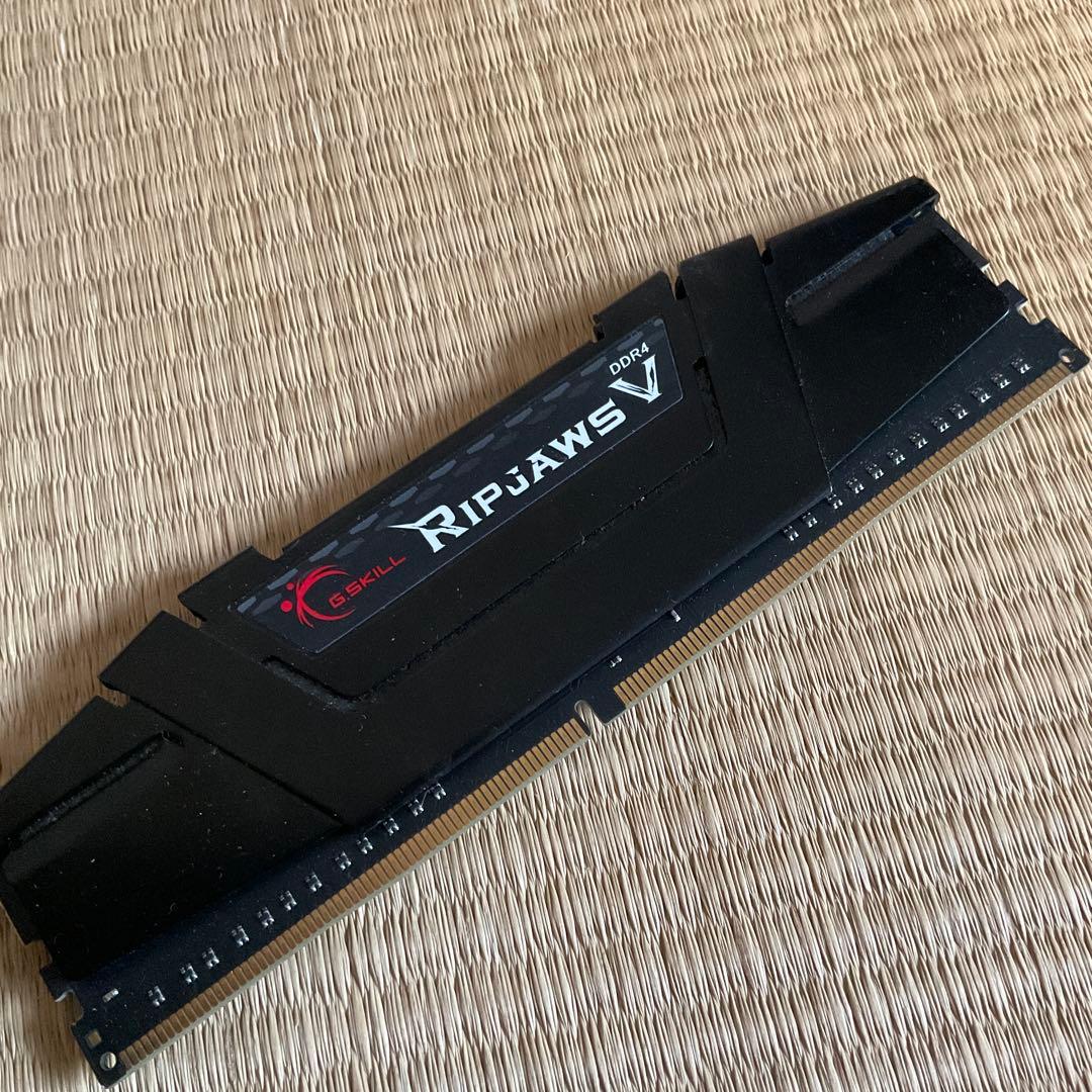 Ripjaws Vシリーズ DDR4 RAM G.SKILL 写真で判断
